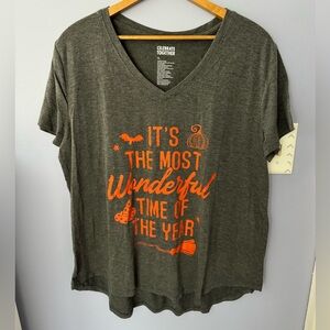 🦋Halloween graphic tee🦋